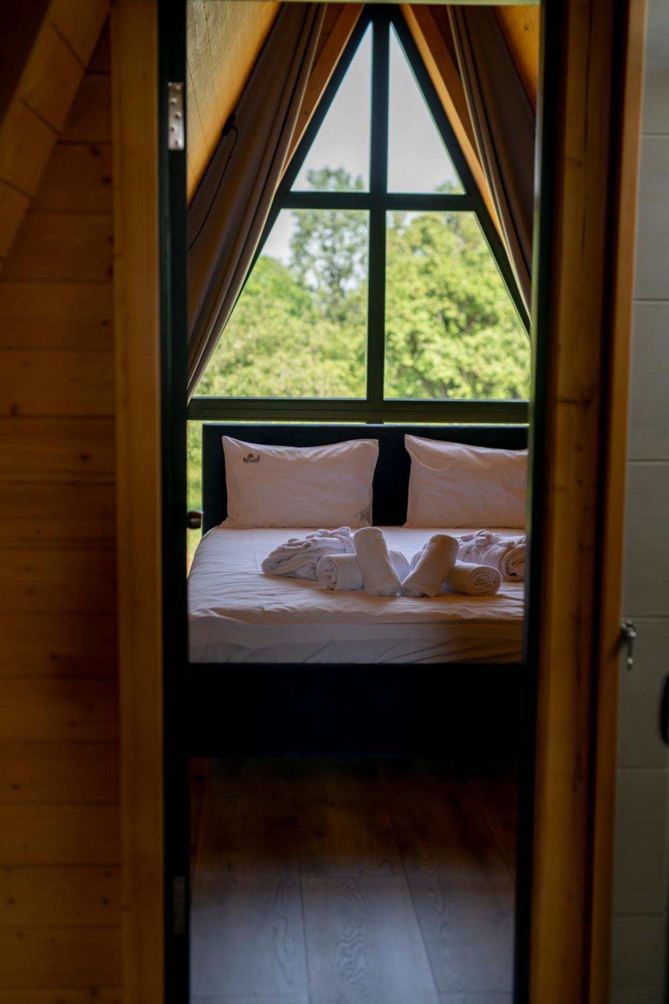 Vino Chalets Bran Sohodol  ภายนอก รูปภาพ